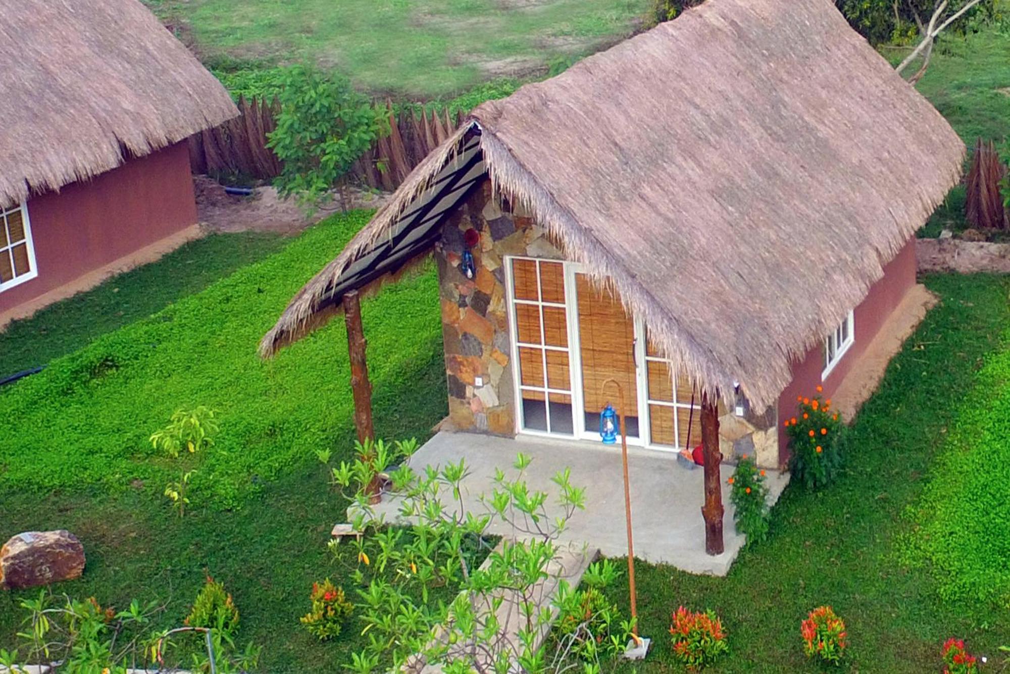 Coco Village Hotel Чілав Екстер'єр фото