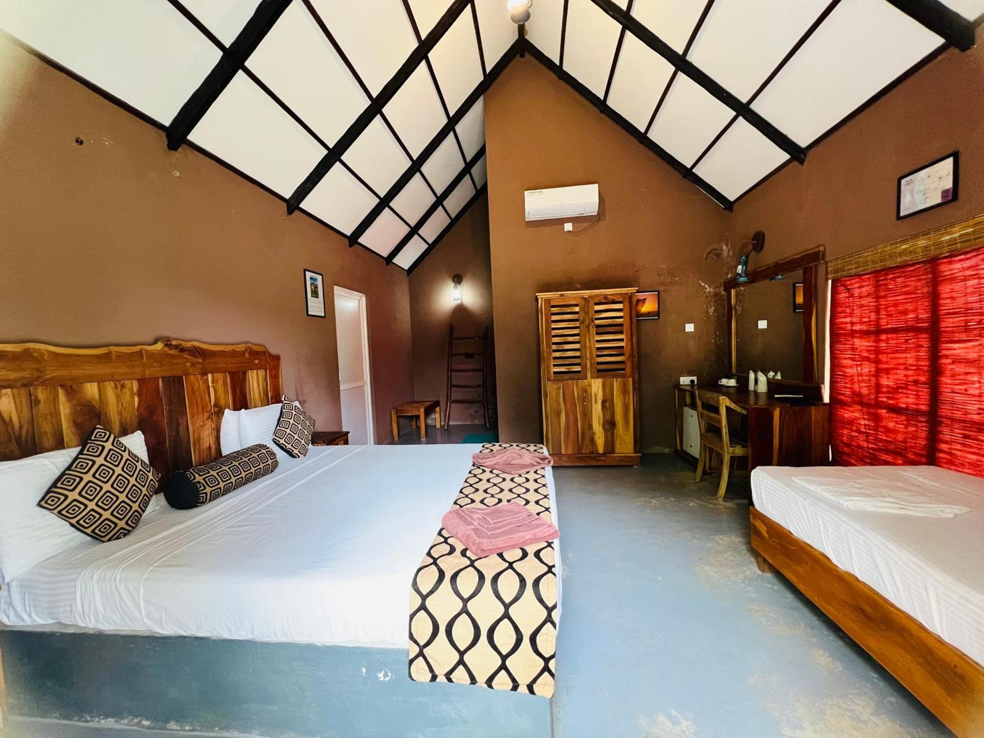 Coco Village Hotel Чілав Екстер'єр фото