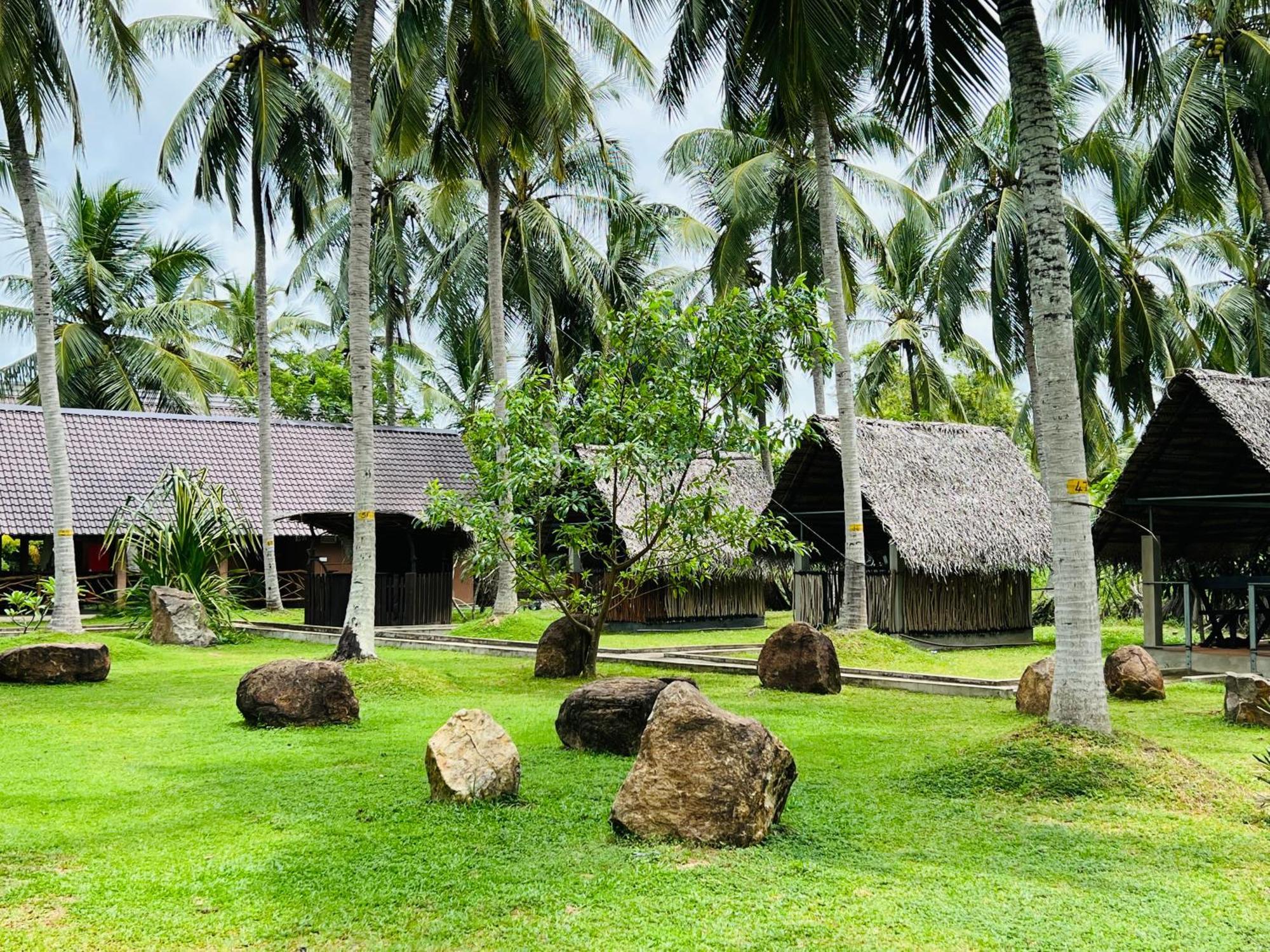 Coco Village Hotel Чілав Екстер'єр фото
